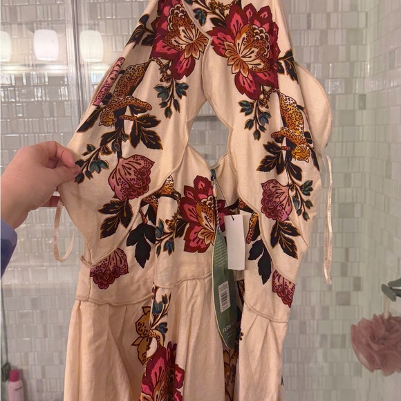 FARM Rio Sand Leopard Flowers Tiered Halter Cutout Midi Dress- XL -New with tags - Picture 5 of 6